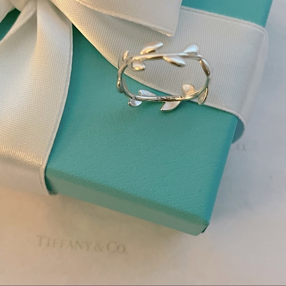 Tiffany & Co. Paloma Picasso Olive Leaf Vine Band Ring Silver Sz. 7 W/ Pouch 🎁 - Picture 6 of 7